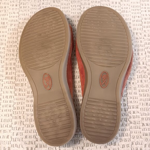 Sofft women's cardinal red suede leather adjustable slide sandals sz 8 Medium - Picture 9 of 15